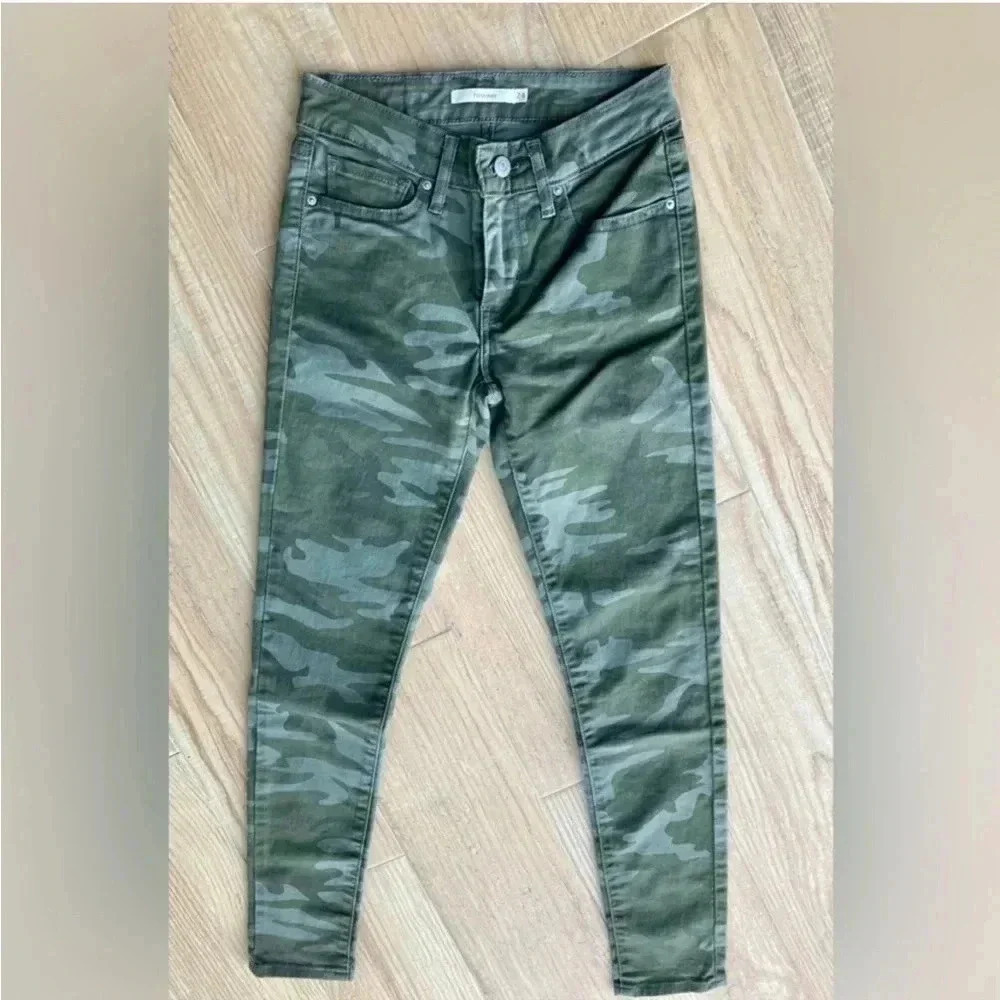 Levi’s Straus Camo Jeans- 31 - Picture 3 of 8